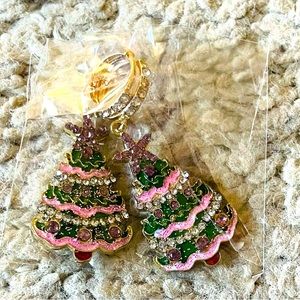 NWT Christmas Tree Pink and Green Holiday Earrings